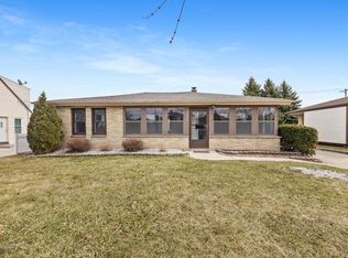 4842 S 26th St, Milwaukee, WI 53221