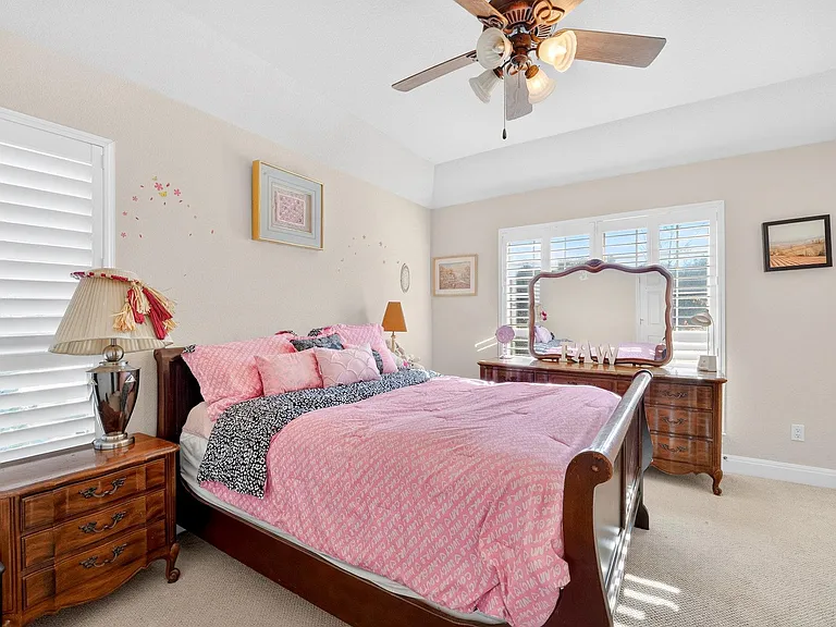Hilton Head Dr — Photo 22