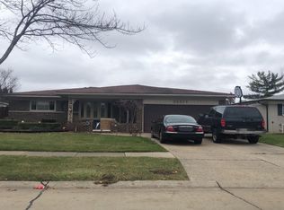 35571 Dunston Dr, Sterling Heights, MI 48310