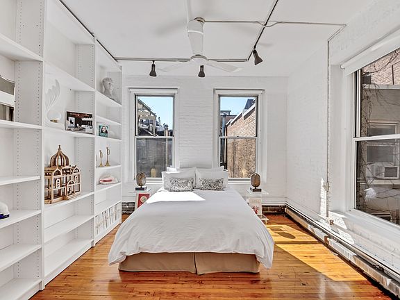 3rd image of 30 W 13th St APT 4D
