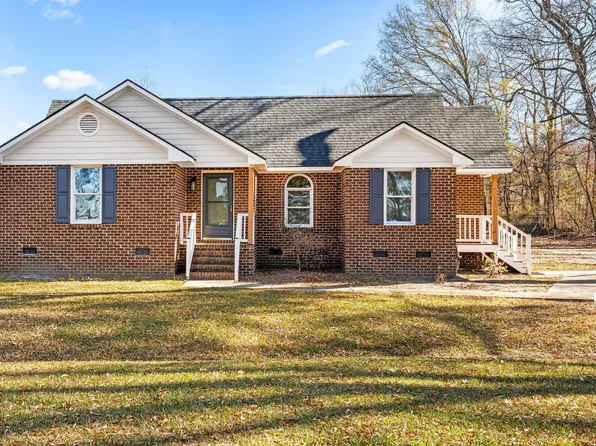 8302 State Highway 96 N, Selma, NC 27576
