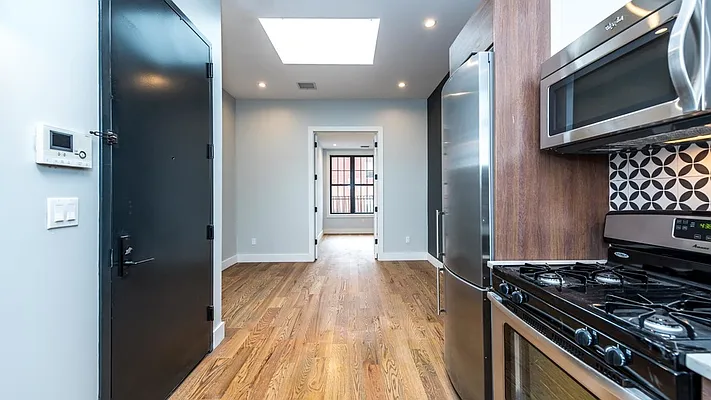 Rented by Nooklyn NYC LLC | media 5