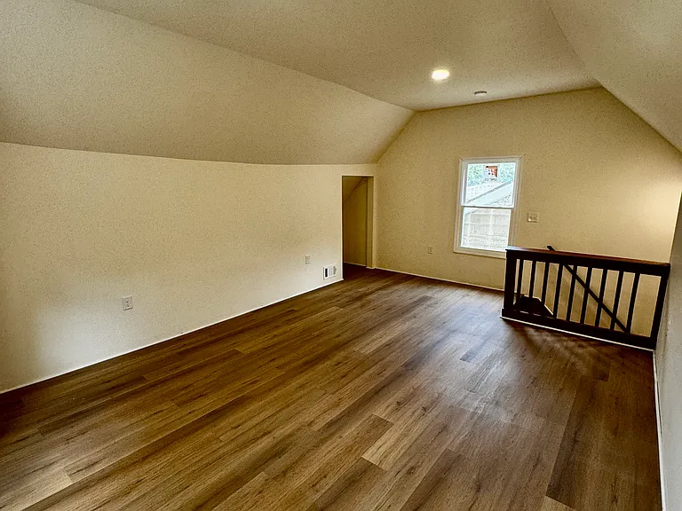 2632 Library Rd — Photo 5