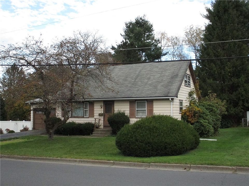 1st image of 18 Seneca St