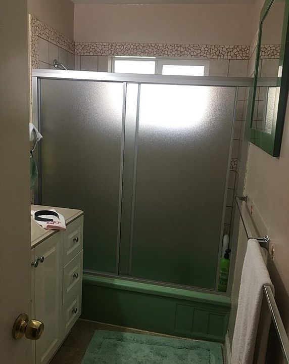 2nd image of 38638 Malby Ave