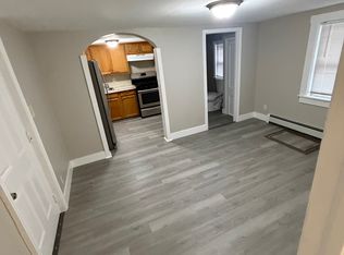 222 S 8th St APT B, Vineland, NJ 08360