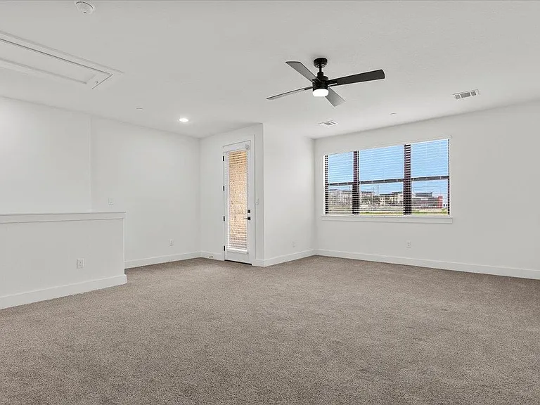 315 Holton Dr #201 — Photo 13