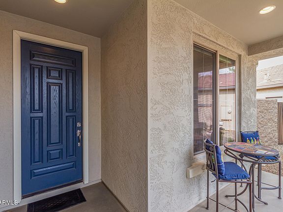 3rd image of 30130 N JILLIAN Drive