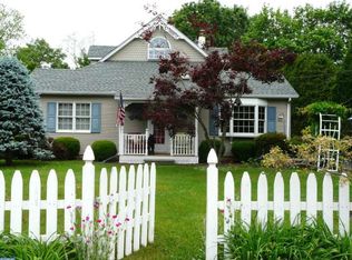 127 Grovers Mill Rd, Plainsboro, NJ 08536