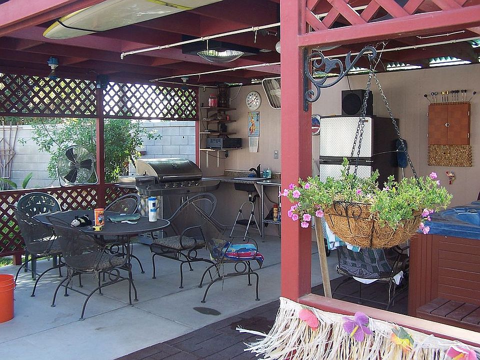 Entertainment gazebo