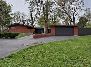 4327 Wales Dr, Dayton, OH 45405