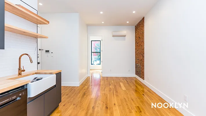 Rented by Nooklyn NYC LLC | media 38