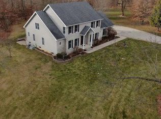 5001 Timberline Dr, Clinton, IL 61727