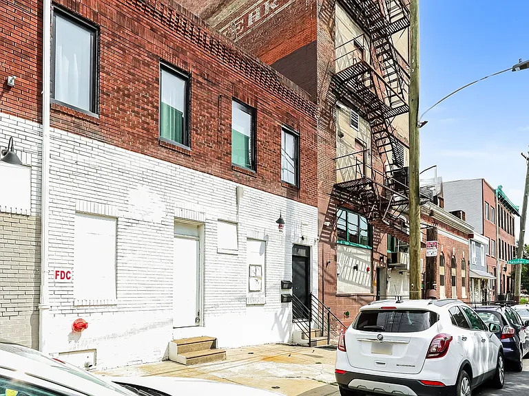 Welcome to Emerald Fox Lofts — Photo 23