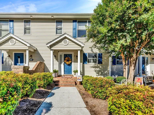 375 Cambridge Ct Unit B2, Hardy, VA 24101