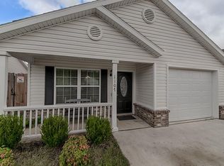 1107 S C Ct, Rogers, AR 72756