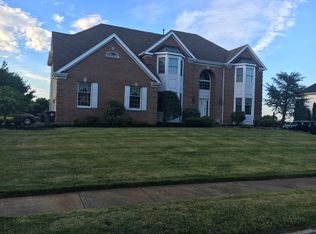 1360 Winter View Rd, Wall Township, NJ 08736