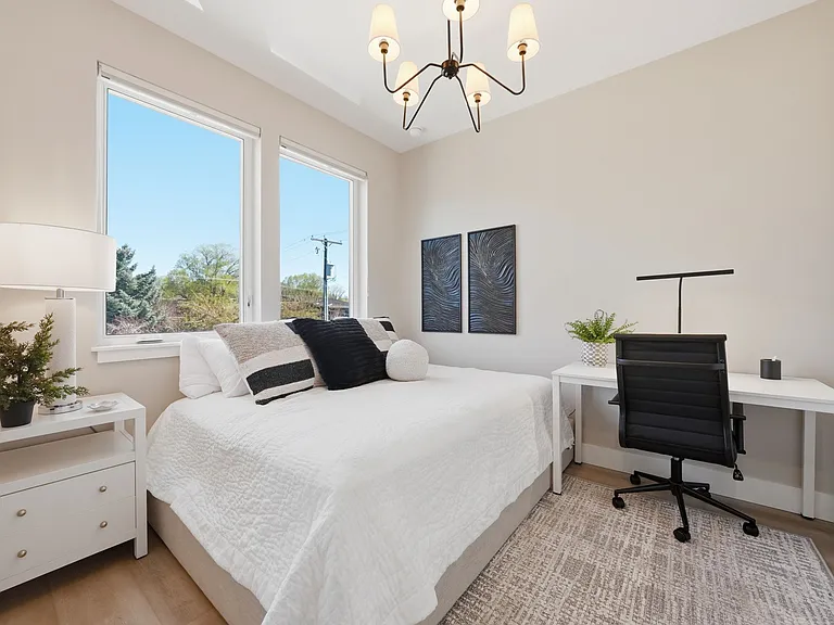 330 NE Quimby Ave #2 — Photo 23