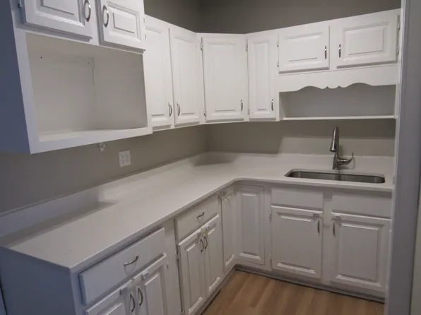 15 Robillard St #A, Gardner, MA 01440