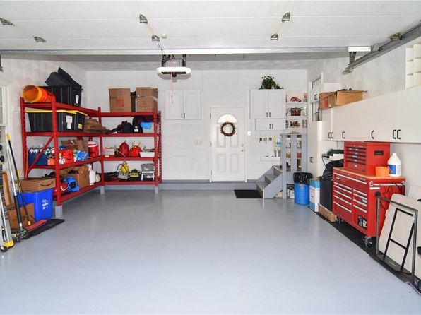 21 Deer View Rd, Johnston, RI 02919