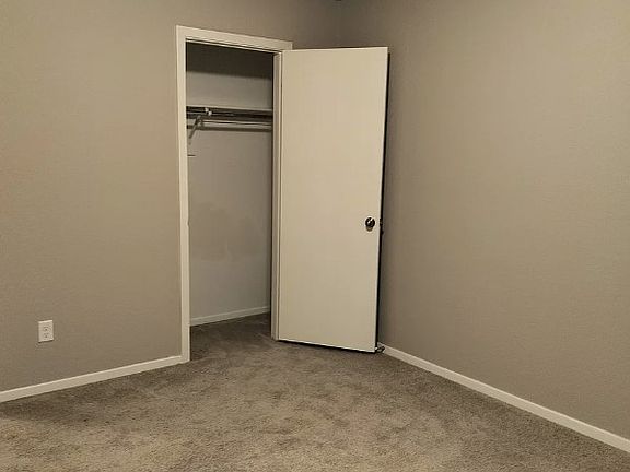 3rd image of 221 E Anabranch Ct #221