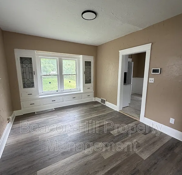3331 E 145th St — Photo 3