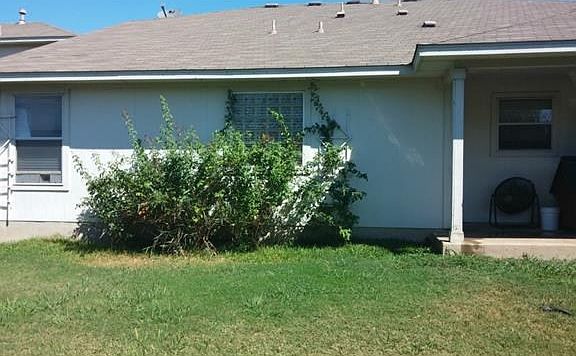 3rd image of 803 Hank Aaron Ln