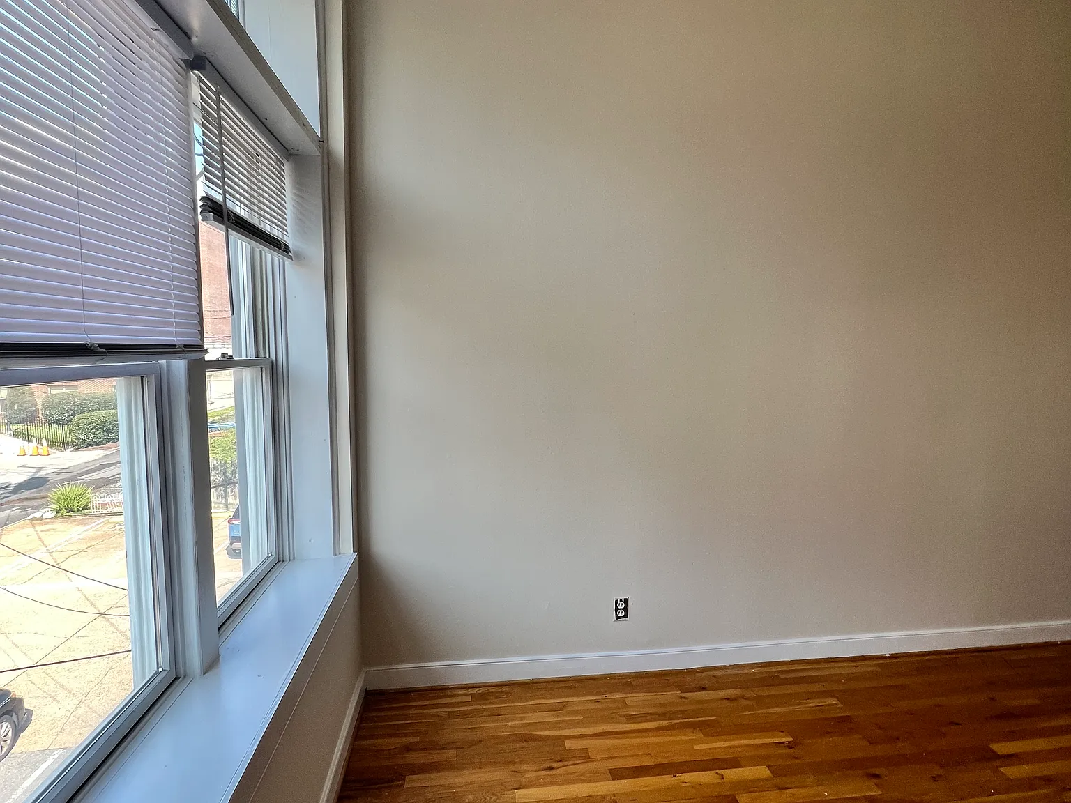 2 bed, 900 sqft, $1,595 — Photo 4