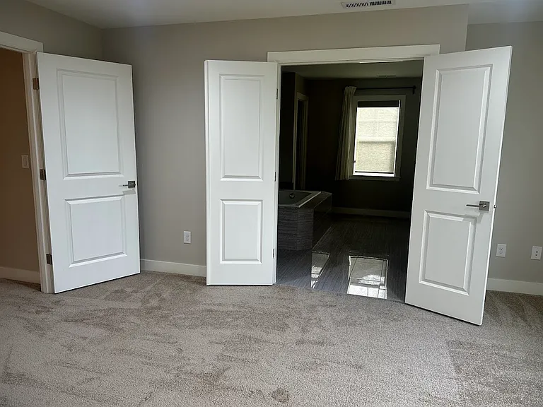 23823 SE 45th Pl — Photo 12