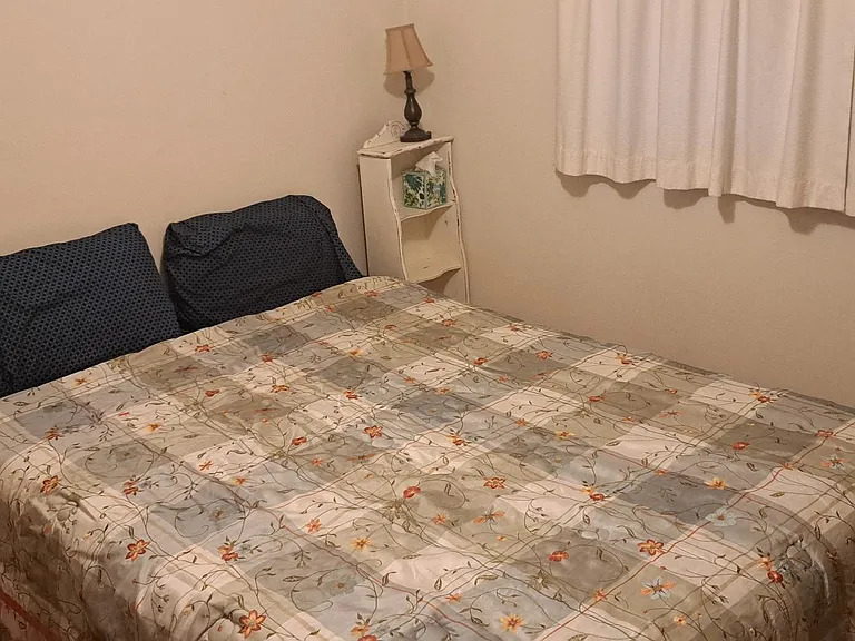 1718 Hancock Ln — Photo 3