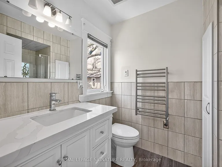 426 Armadale Ave — Photo 28