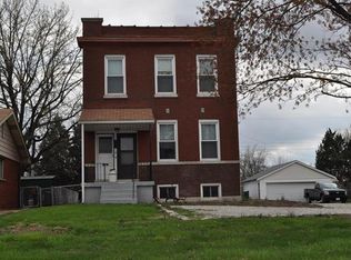 5104 Weber Rd, Saint Louis, MO 63123