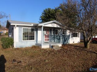 113 Rainbow Ave N, Rainsville, AL 35986