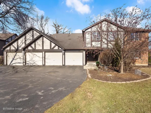 200 Brookside Ln Unit A, Willowbrook, IL 60527