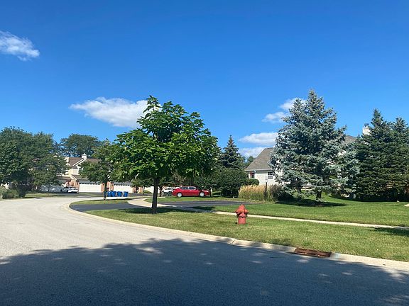 5th image of 511 Tamarack Dr