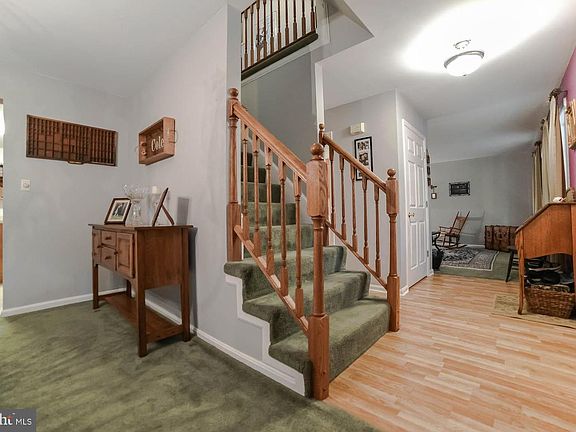 3rd image of 41176 Queen Arbor Ct