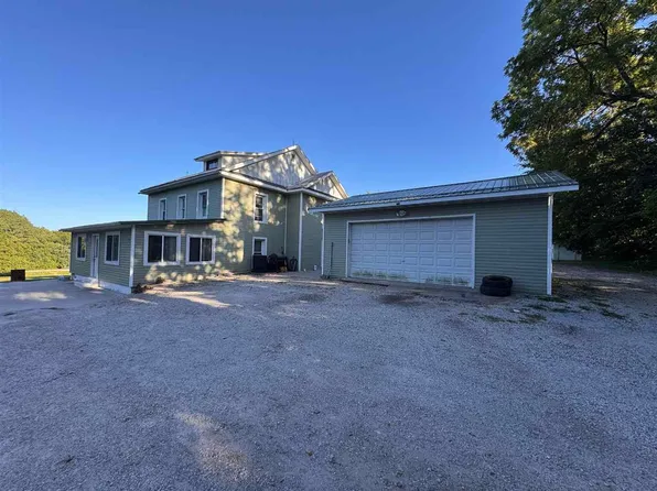 1444 121st St, West Liberty, IA 52776