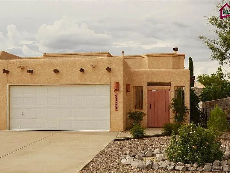 2139 Stone Pine Dr — Photo 1