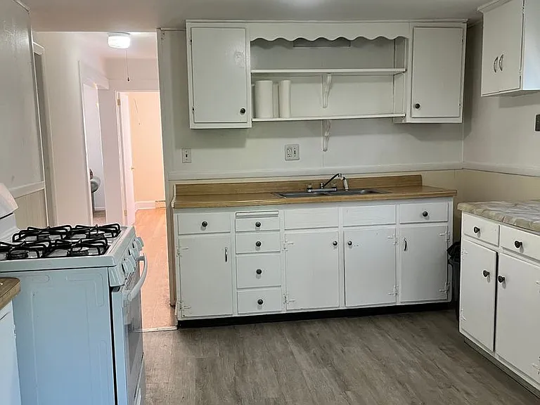 16 Dudley St #2 — Photo 2