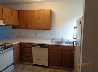 980 N 17th St APT 9, Billings, MT 59101