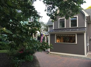 218 Pleasant St, Marblehead, MA 01945