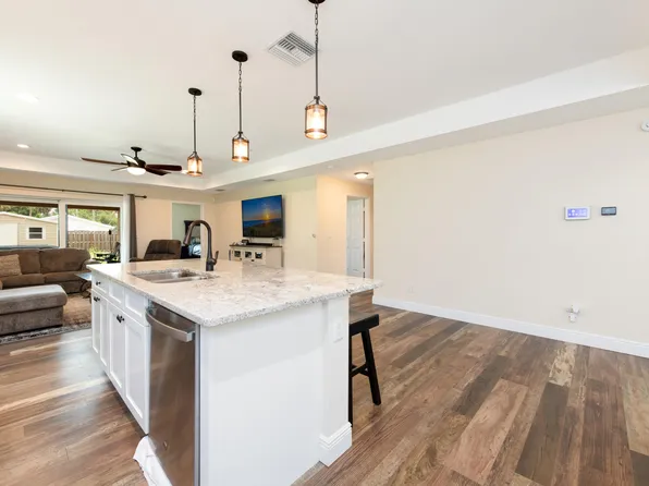 809 SW 3rd Avenue, Okeechobee, FL 34974