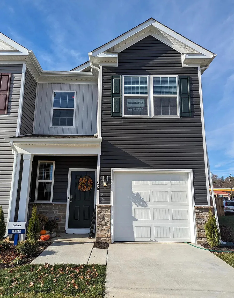 3 bed, 2.5 bath, 1500 sqft, $2,000 — Photo 1