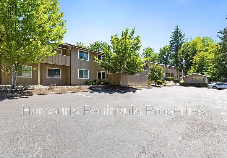 45 NE Torval Canyon Rd #4 — Photo 8