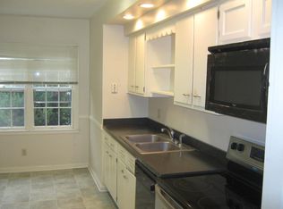 1128 Cooper Dr APT 1, Lexington, KY 40502