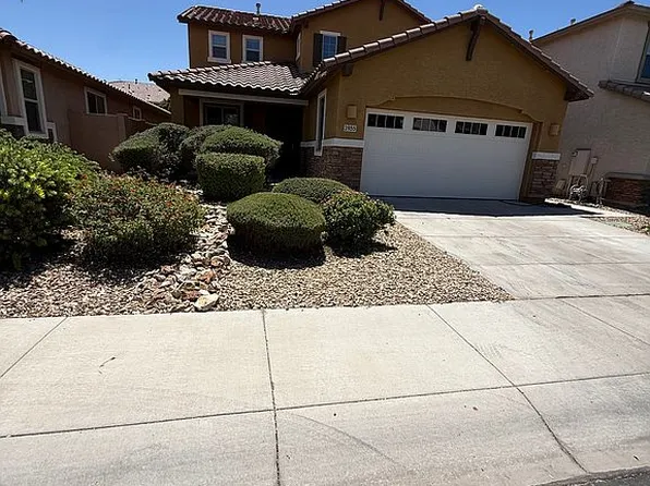 2955 E Saltsage Dr, Phoenix, AZ 85048