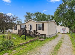 211 E Market St, Sadorus, IL