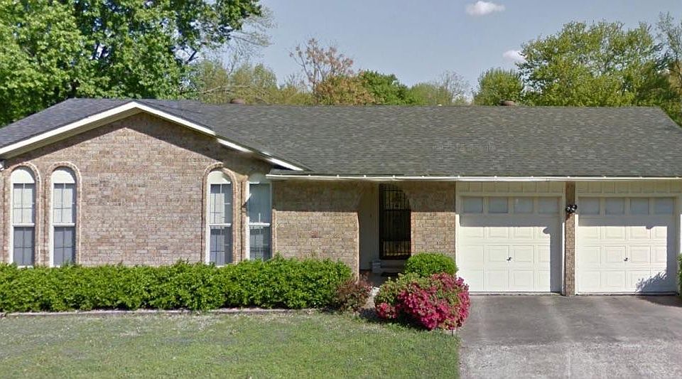 1st image of 203 Sherwood Dr