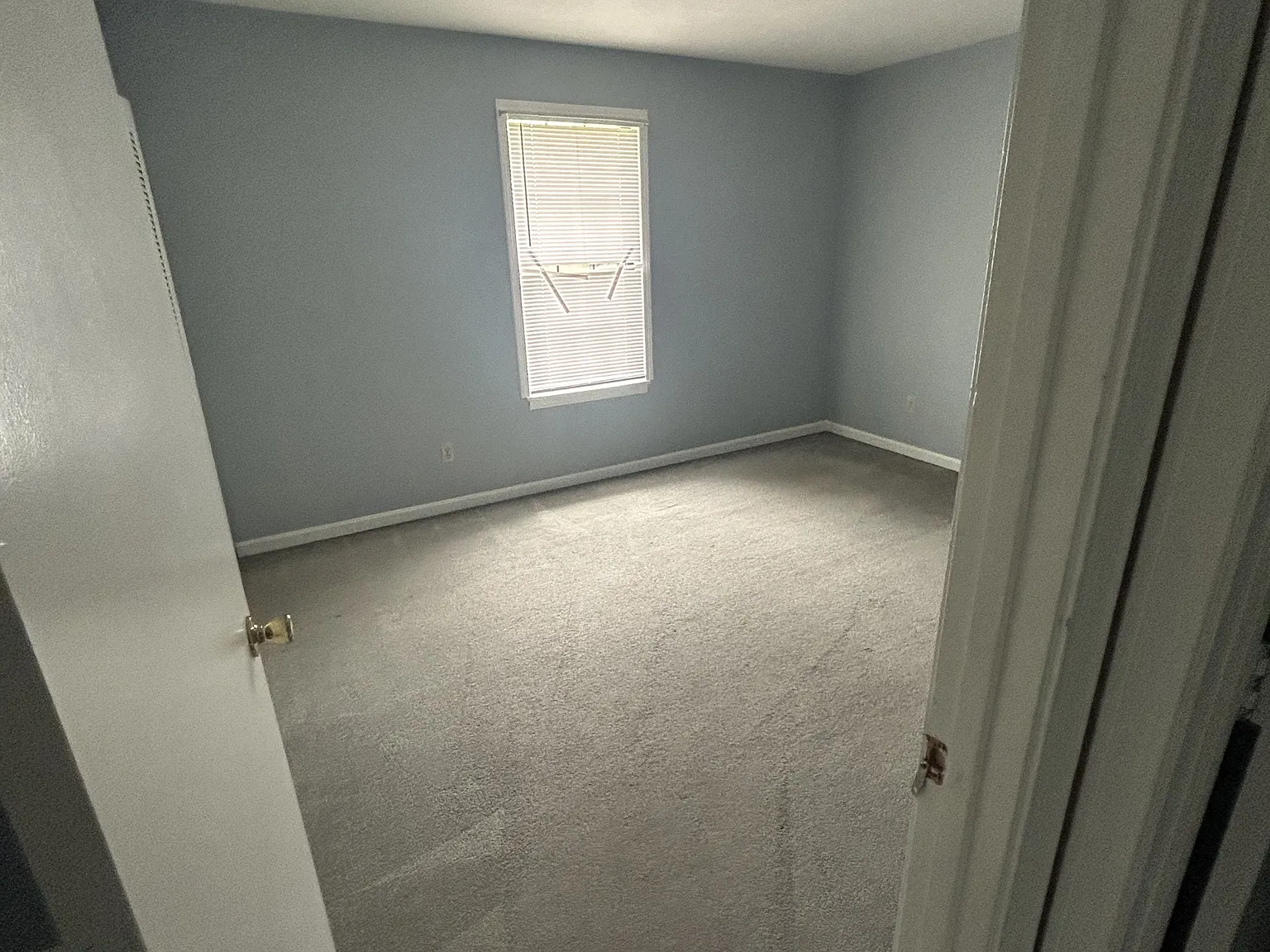 730 E Lincoln Trail - Unit 5 — Photo 3