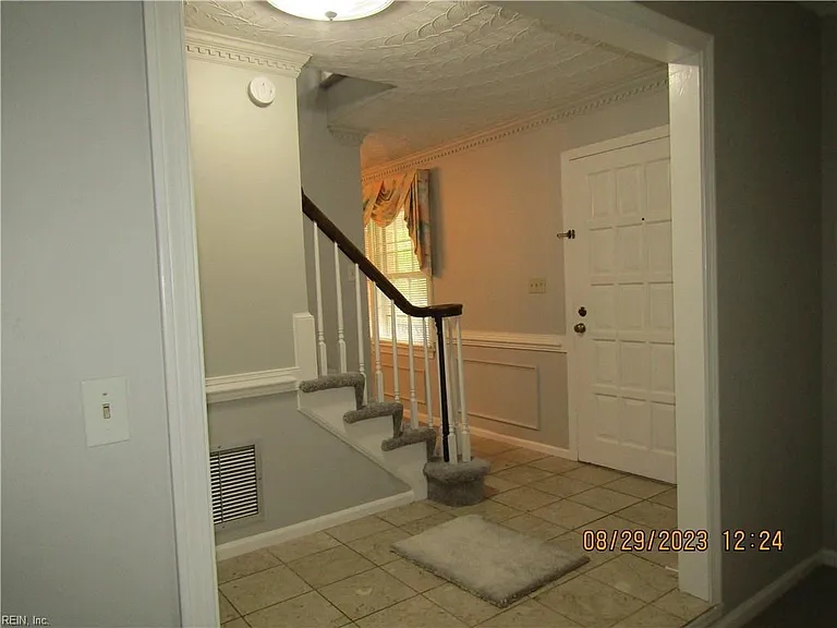 948 Timberlake Dr — Photo 9